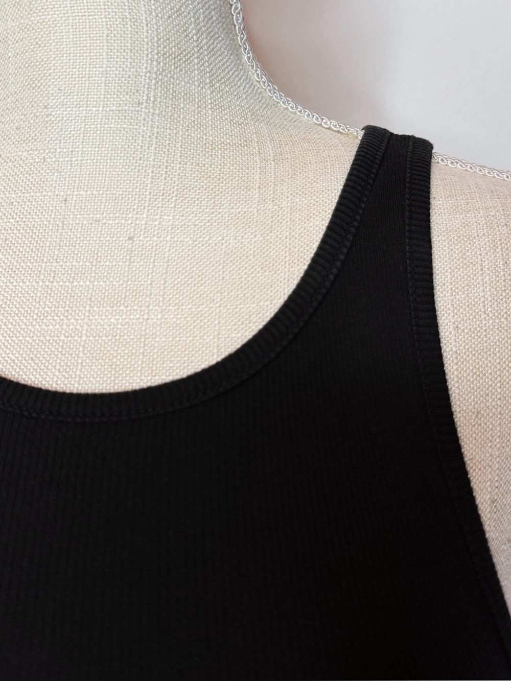 Zara Tank Top - Picture 2 of 4